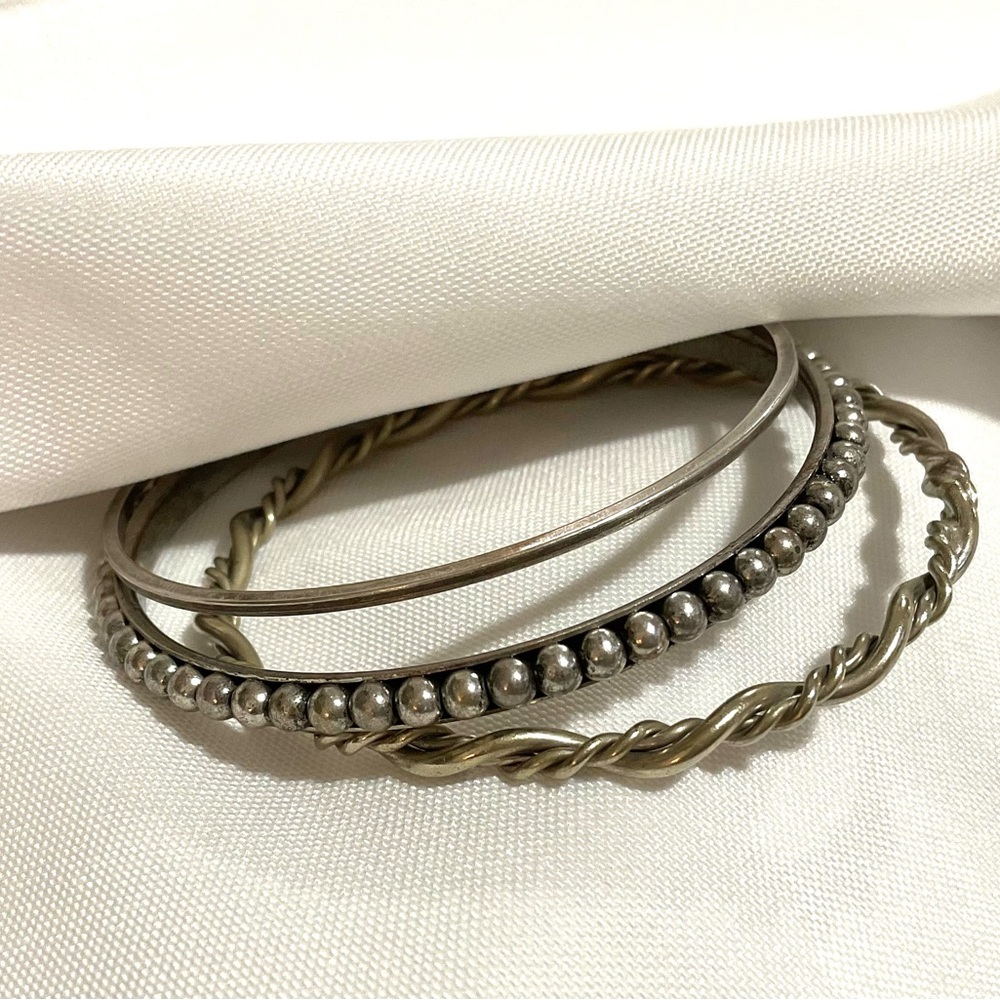 3 Piece Silver Tone Bangle Lot - Picture 4 of 5